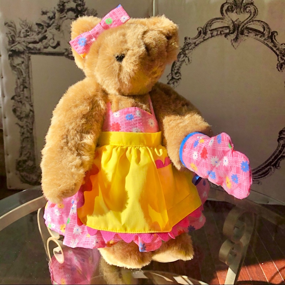 Vermont Teddy Bear Mother’s Day Bear